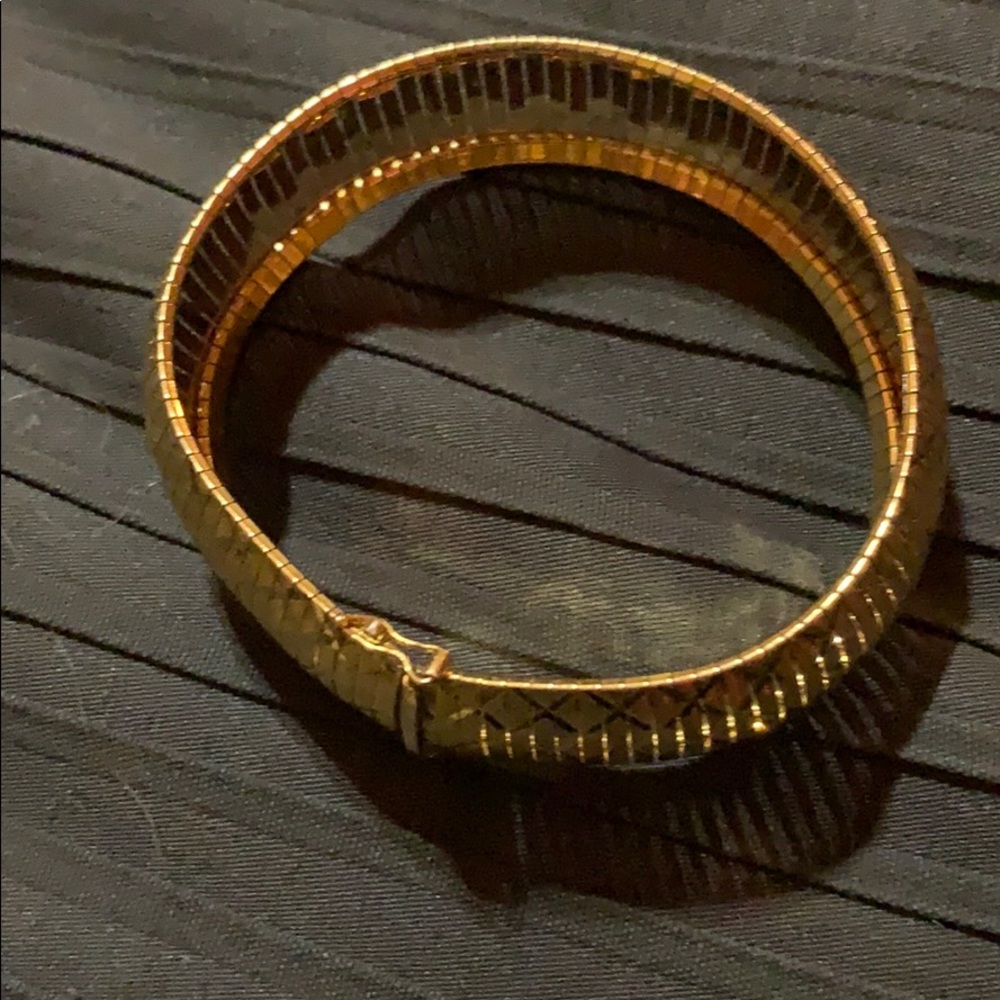 Beautiful Bracket